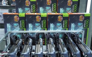 越南用七块RTX 5090打造AI服务器：总功耗超4000W ！