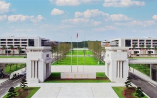 吉利李书福：教育一定要千人千面 每个同学都要有自己的学习大纲 ！