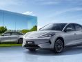 最远续航520km 比亚迪全新纯电轿车e7上市：限时9.88万起 ！