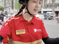 京东外卖全职骑手突破10万人：成都出现最美女骑手 ！