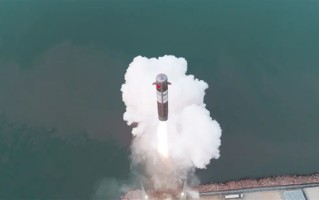 淘宝首次火箭送快递实验成功！一发能装10吨货 ！