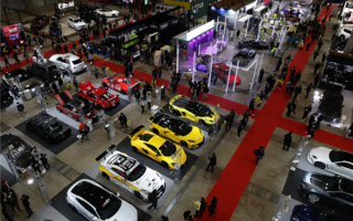 90万诉求落空！买展车遇天窗裂纹 法院：不构成欺诈 ！