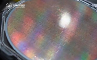 全球首片！九峰山实验室8寸硅光薄膜铌酸锂光电集成晶圆下线 ！