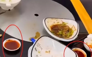 男子称在餐馆吃饺子剩醋“被收费” ！ 餐馆：只提醒 没收费 ！