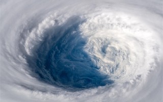 今年第1号！台风“蝴蝶”在海南登陆 最强风雨时段来了 !