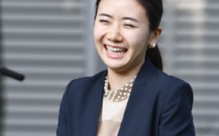 日本媒体肆意抹黑福原爱：购买巨钻、沉迷美食、生活奢侈逃向中国 ！