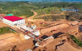 横钦高速首座主线桥架设成功：全线长160.875千米 !