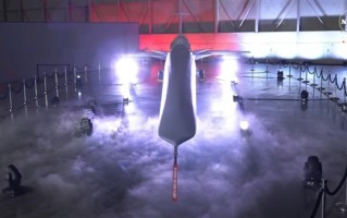 梦幻！美国X-59静音超音速喷气机亮相：靠4K相机看外界、音爆噪声仅75分贝 ！