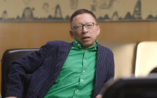 张朝阳计划挑战8公里蛙泳横渡南澳岛：人活着一定要折腾 !