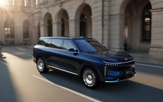 国产9字辈大SUV+1！上汽智己LS9官图发布：凯雷德即视感 ！