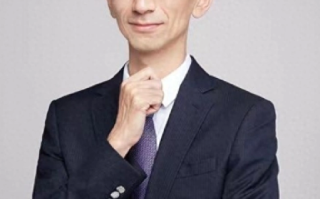 盘点孙东旭东方甄选渊源：入职16年 从教师干到CEO！