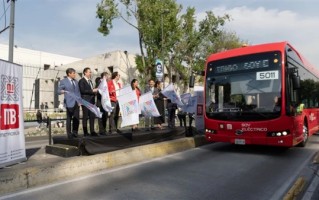 比亚迪向墨西哥交付首批纯电大巴：300度电 续航200公里 ！