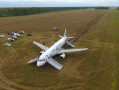 载有170人的空客A320客机突发故障：成功迫降野外田野 0伤亡 !