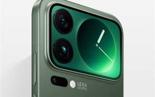 小米17 Pro Max首发超级像素！官方晒对比：屏幕清晰度碾压iPhone 17 Pro Max !