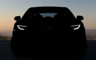 全新凯美瑞来了！丰田发布神秘预告图：将于2024年首发亮相 ！