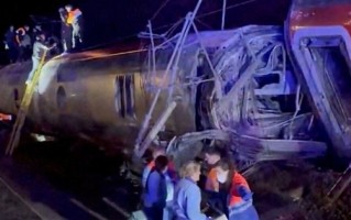 已致39人死亡！西班牙国家铁路公司总裁：高铁脱轨事故人为失误几乎可以排除 ！