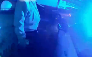 女子直播喝三瓶酒开车 热心网友果断举报 ！