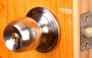 球形锁锁芯卡住了怎么打开?