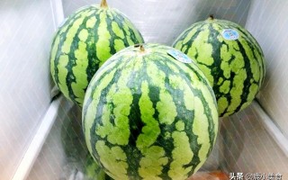 西瓜怎么看甜不甜（盘点挑选到甜西瓜的4个小窍门） ！
