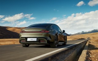 小米SU7已支持代客泊车 但无法让车自己开到跟前 ！