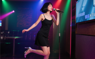 唱歌也能减肥吗 女子KTV独唱2小时掉3.6斤 专家回应 !