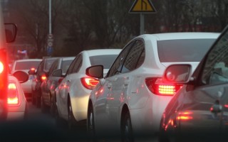 今年春运发生结构性变化！72亿人次自驾 初八当天达出行峰值 ！