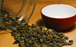 乌龙茶属于什么茶类（乌龙茶的常见品种都有哪些呢） ！