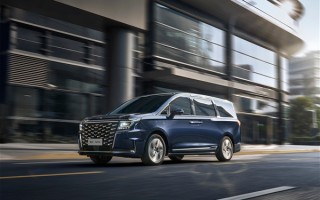 全球首款鸿蒙座舱MPV 江淮瑞风RF8上市：16.99万起 !
