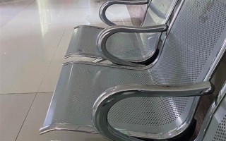 为啥医院椅子有的密密麻麻带小孔：原因揭开 !