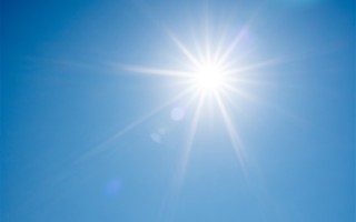 只有在烈日下才会中暑吗 辟谣：室内高温高湿不通风环境也会中暑 ！