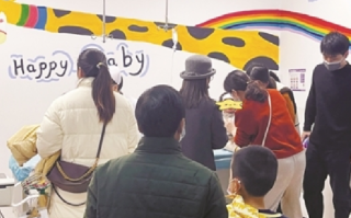 女生肺叶变白妈妈拒住院:耽误功课 ！​医生：非常不理解家长的想法 ！