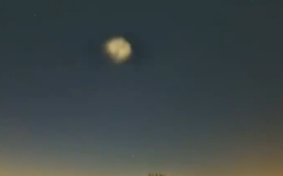 多地天空现不明飞行物 专家回应：马斯克“星链”火箭过境 ！