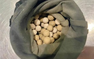 核辐射超标1050倍 一天辐射量相当于做近百次胸片 “保健石”可放心佩戴么 ！