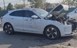 问界M5开了辅助驾驶追尾 AITO汽车：AEB正常触发 已最大限度减轻碰撞 ！