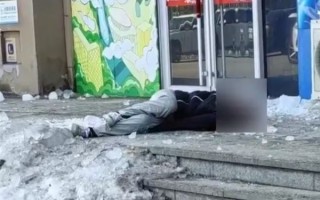 大学生被冰锥砸中倒地 医院回应已身亡：网友惋惜 ！