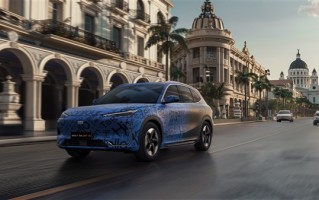 定名银河E5 吉利全新纯电SUV谍照曝光：正面硬刚比亚迪 ！