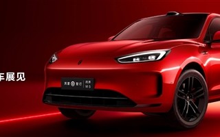 北京车展见 问界新M5来了：颜值再进化 ！