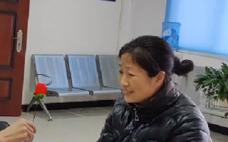 00后民警尝试使用魔法调解矛盾 ！女子直言：“长这么大第一次收到这么好看的花”！ 