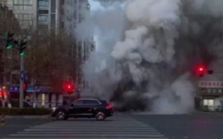 12345称管道炸裂属于隐私 当地回应：实习生经验不足，回复并非针对此次管道炸裂事故 ！