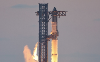 马斯克：目标每小时发射一艘星舰 SpaceX将成最大数据中心 ！