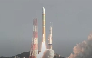 首飞失败后 日本“最强火箭”H3火箭2号机发射升空 ！