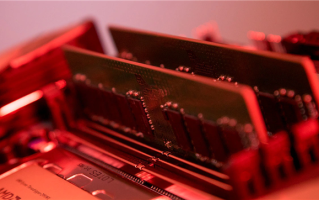 内存涨价刹不住车！三星、SK海力士四季度DRAM涨幅超预期 !