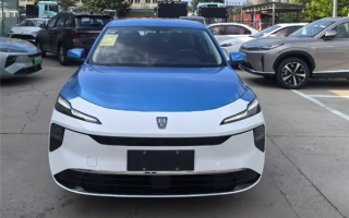 启用纯电MPV 上海出租上新车型：可放6件大行李箱 !