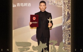 张译二封华表奖影帝 本人回应息影状态：陪陪我的猫 去人多的地方 ！