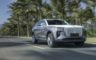 东方纯电劳斯莱斯开进德国 红旗E-HS9开售：价格比肩宝马X7 ！
