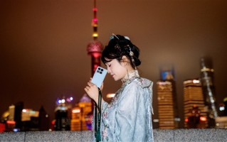 前魅族美女产品经理晒魅族22月白天青：夜景真的很惊艳 !