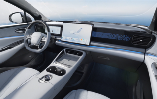 比亚迪全新中型SUV 海狮06内饰官图发布：黑白双拼中国风 ！