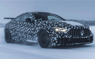 颜值碾压同级轿跑！奔驰CLE高性能版来袭：超大格栅+巨型尾翼 ！