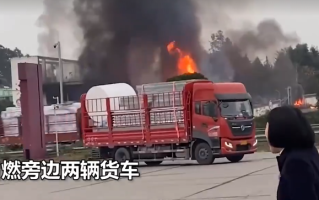 四川一油罐车爆炸燃烧 已致2死2伤：应急救援还在进行中 ！