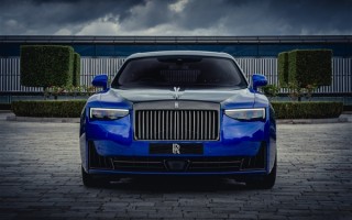 游戏爱好者狂喜 劳斯莱斯发布Black Badge古思特高定版：怀旧像素风 ！